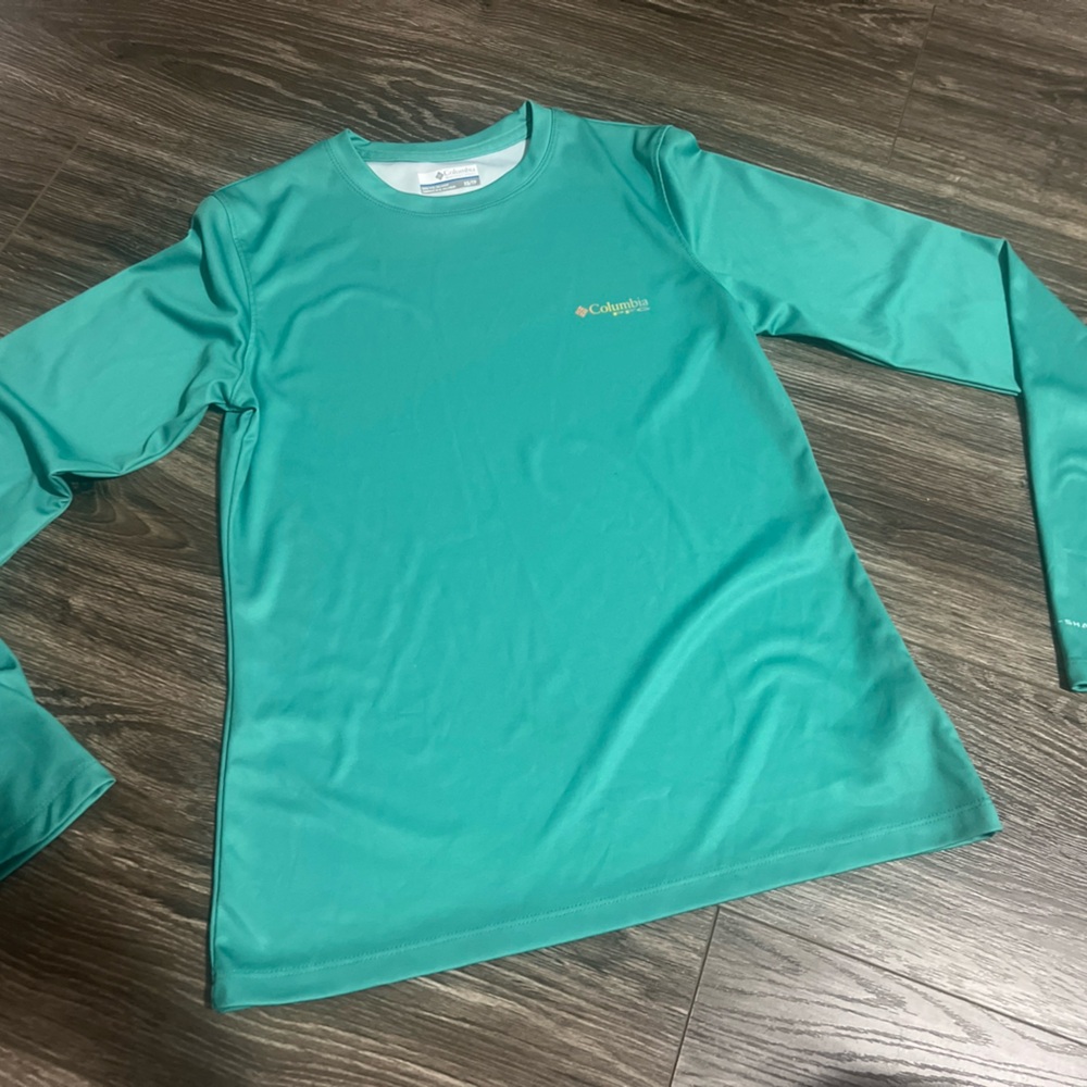 Columbia PFG long sleeve Omni-Shade Size XS/TP